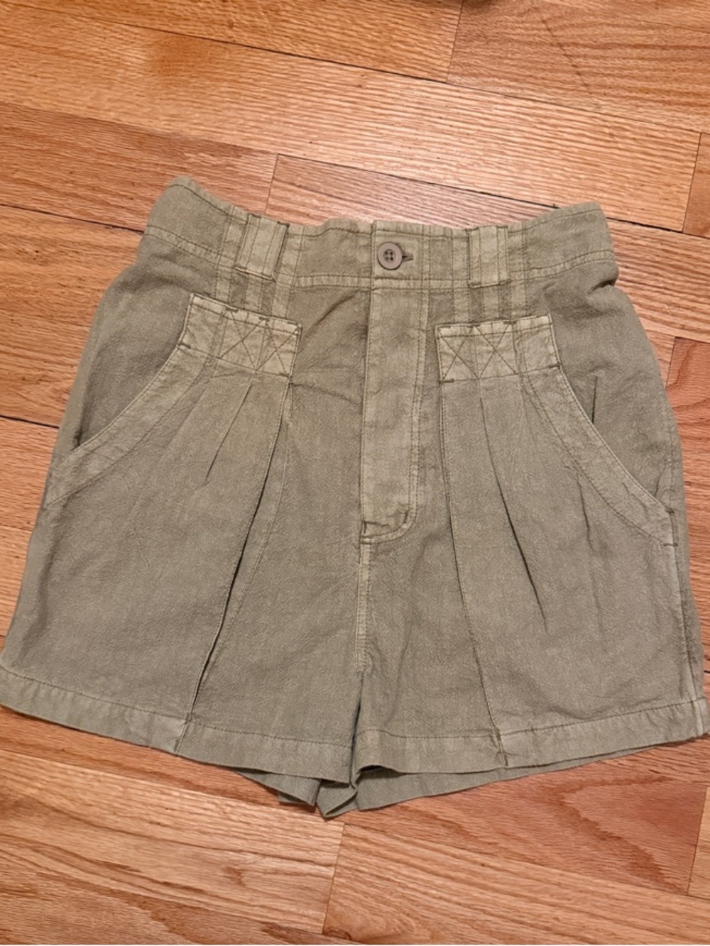 Free People High-Rise Olive Pleated Utility Shorts Size Small 100% Cotton